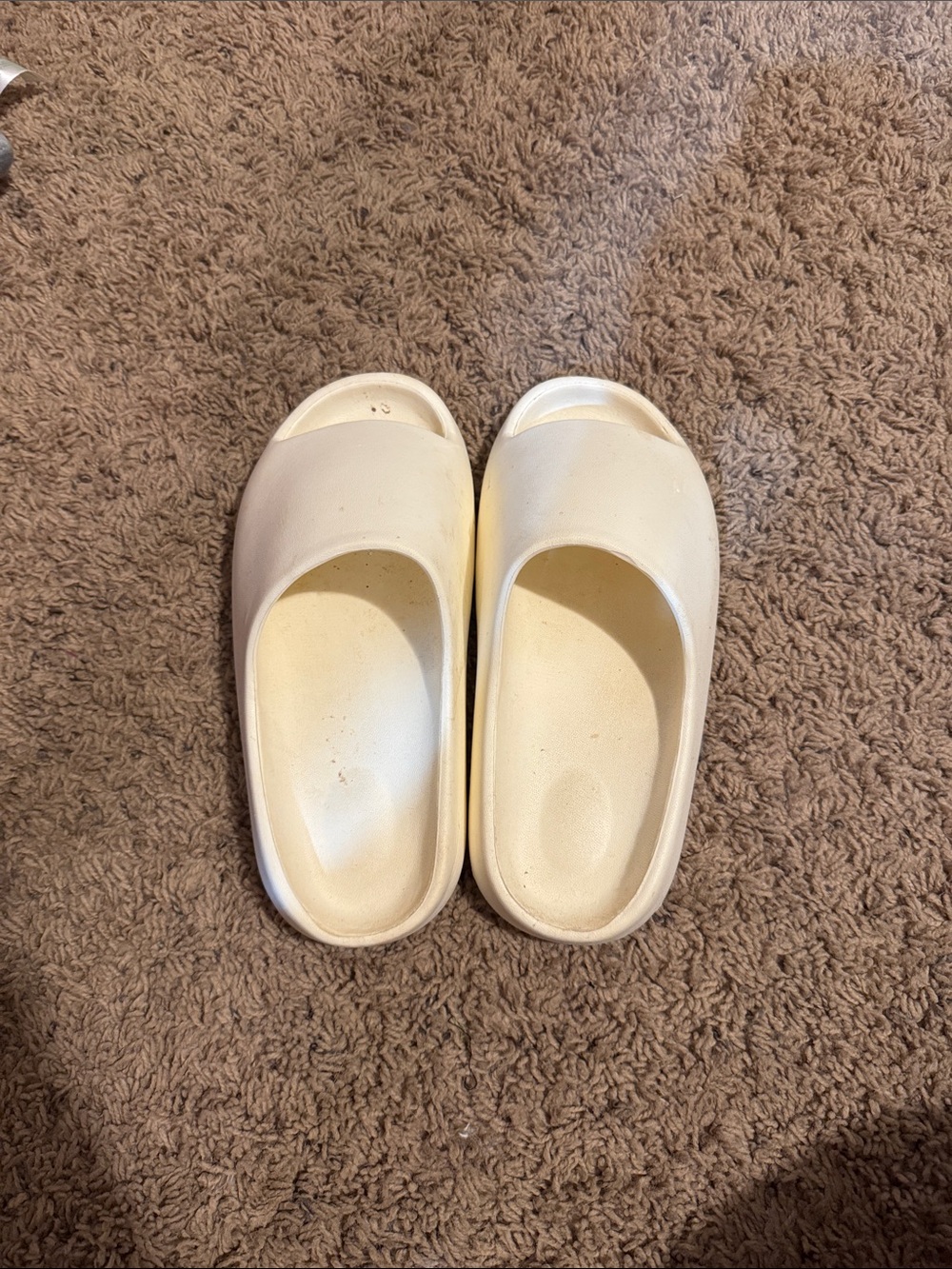 Yeezy Cream Slide Sandals